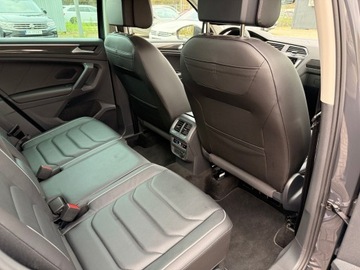 Volkswagen Tiguan II SUV Facelifting 2.0 TSI 190KM 2022 Volkswagen Tiguan 2.0TSI 190KM ACC 4x4 SalonPL Ele, zdjęcie 11