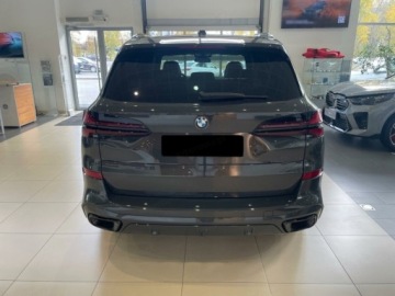 BMW X5 G05 SUV Facelifting 3.0 30d 298KM 2026 BMW X5 xDrive30d Sport Suv 3.0 (298KM) 2026, zdjęcie 3