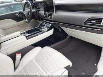 Lincoln Navigator III 2021 Lincoln Navigator Black Label 2021 3.5l 3.5 Benzyna 450KM, zdjęcie 9