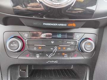 Ford Focus III RS 2.3 EcoBoost 350KM 2017 FORD FOCUS III 2.3 RS 2.3L 350KM, 4x4, Manual, Dokumentacja Recaro, zdjęcie 24