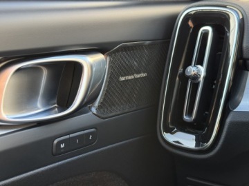 Volvo XC40 Crossover Facelifting 2.0 B3 163KM 2022 Volvo XC 40 XC40 B3 Benzyna | Plus Dark | Salon Po, zdjęcie 27