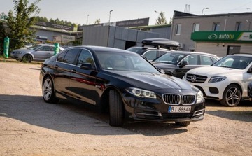 BMW Seria 5 F10-F11 Limuzyna Facelifting 535i 306KM 2014 BMW Seria 5 BMW SERIA 5 VI (F07F10F11) 535 xDrive 306KM 3.0 Benzyna 306KM, zdjęcie 4