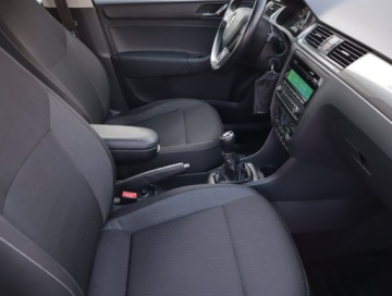 Skoda Rapid II Spaceback 1.2 TSI 85KM 2014 Skoda Rapid Spaceback 1.2 TSI, Salon Polska, zdjęcie 8