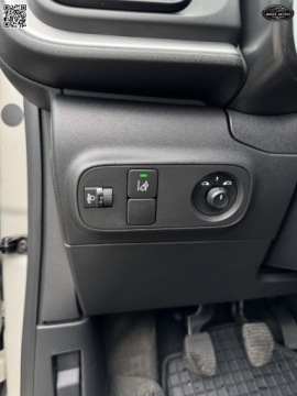 Citroen C3 III Hatchback Facelifting 1.2 PureTech 83KM 2021 Citroen C3 1.2 T Po duzym serwis Szwajcaria - Top stan 1.2 Benzyna, zdjęcie 38