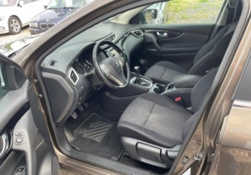 Nissan Qashqai II Crossover 1.2 DIG-T 115KM 2017 Nissan Qashqai Niski przebieg, Bardzo dobry stan, Bogata wersja 1.2 Benzyna, zdjęcie 10