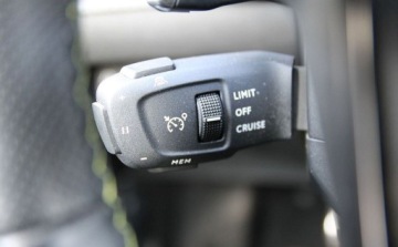 Peugeot 2008 II SUV 1.2 PureTech 130KM 2022 Peugeot 2008 208 1.2 PureTech GT SS EAT8 SalonPL Gwarancja od RiA 1.2, zdjęcie 29