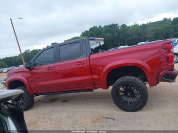 Chevrolet Silverado II 2023 Chevrolet Silverado 1500 Short Bed Rst 2023 5.3l 5.3 Benzyna 355KM, zdjęcie 2
