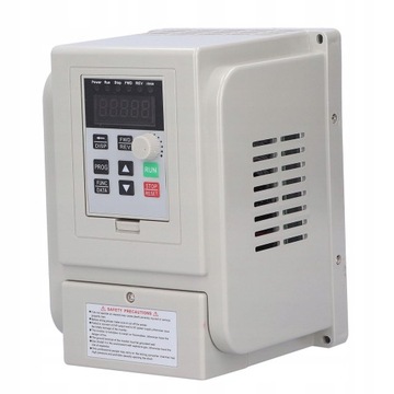 Falownik Jednofazowe na trzy wyjścia 220V 1.5KW