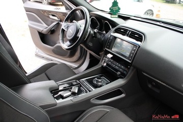 Jaguar F-Pace SUV 3.0 TDV6 300KM 2018 Jaguar F-Pace 3,0 D tylko 43t.km. R-SPORT 300KM kamera pdc 3.0 Diesel, zdjęcie 37