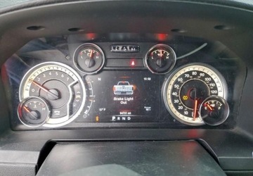 Dodge Ram IV 4.7 V8 310KM 2018 Dodge RAM Auta z USA - Zapytaj o wiecej ofert 4.7 BenzynaLPG 310KM, zdjęcie 10