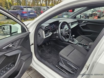 Audi A3 8Y Limousine 1.0 30 TFSI 110KM 2022 Audi A3 Limousine kamera cofania, aktywny tempomat, gwarancja do 2027 110KM, zdjęcie 4