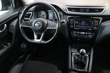 Nissan Qashqai II Crossover Facelifting 1.3 DIG-T  160KM 2019 Nissan Qashqai 1.3 DIG-T, Salon Polska, zdjęcie 6