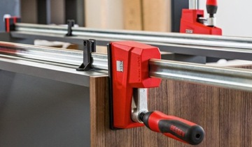 BESSEY KRE100-2K Струбцина столярная 1000/95 мм REVO