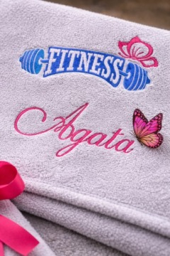 Полотенце для тренажерного зала Женский день подарок для нее тренировки с ее именем