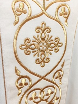 Готическая литургическая риза экрю KOR/169/05