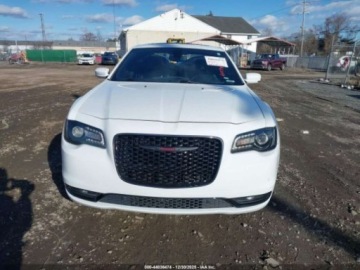 Chrysler 300C II 2023 Chrysler 300s 2023 3.6 Benzyna 300KM, zdjęcie 7