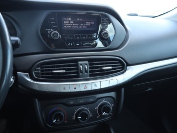 Fiat Tipo II Hatchback 1.4 95KM 2019 Fiat Tipo 1.4 16V, Salon Polska, 1. Właściciel, zdjęcie 10