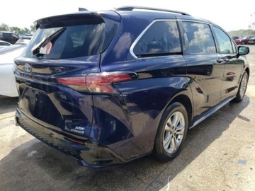 Toyota Sienna III 2021 Toyota Sienna Toyota Sienna XSE AWD 7-Passenger (Natl) 2.5 Benzyna 245KM, zdjęcie 3