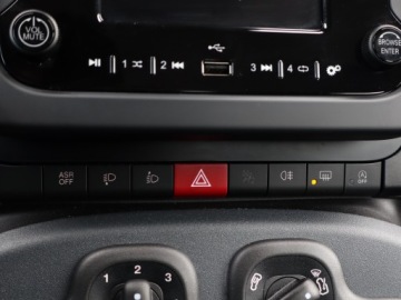 Fiat Panda III 2024 Fiat Panda 1.0 FireFly, Salon Polska, zdjęcie 15