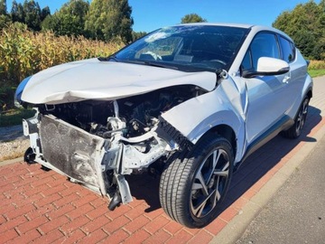 Toyota C-HR I Crossover Facelifting 1.8 Hybrid 122KM 2022 Toyota C-HR 1.8 Hybrid 2022 1.8 Hybryda 122KM, zdjęcie 6