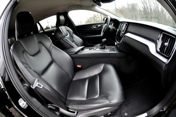 Volvo V60 I Kombi Facelifting 2.0 D3 DRIVE-E 150KM 2018 Volvo V60 2.0 D3 150KM Navi FullLed Climatronic, zdjęcie 7