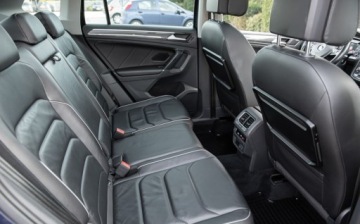Volkswagen Tiguan II SUV 2.0 TDI BlueMotion Technology 240KM 2017 Volkswagen Tiguan 2.0BITdI 270KM R-line Fulll 4x4 Virtual Pano Camera Sko, zdjęcie 37