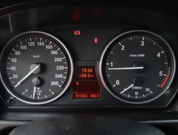 BMW X1 E84 Crossover sDrive20d 177KM 2009 BMW X1 sDrive20d, 174 KM, Klima, Klimatronic, zdjęcie 10