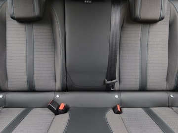 Peugeot 2008 II SUV 1.2 PureTech 130KM 2023 Peugeot 2008 1.2 PureTech, Salon Polska, zdjęcie 9