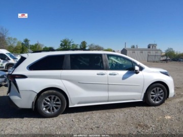Toyota Sienna III 2026 Toyota Sienna xle, 2026r., 2.5L 2.5 Benzyna 245KM, zdjęcie 4