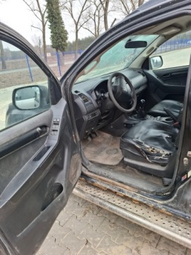 Isuzu D-Max II Single Cab 2.5 D 163KM 2014 Samochód ISUZU D-MAX, nr rej. DLU 40954, zdjęcie 3