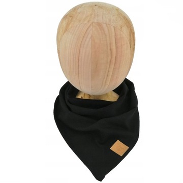 Детский шарф, завязанный на шее. Хлопковый шарф. Бандама.