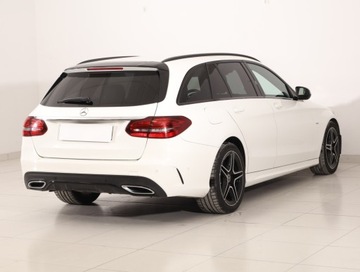 Mercedes Klasa C W205 Kombi Facelifting 2.0 220d 194KM 2021 Mercedes C C 220 d, 191 KM, Automat, Skóra, Navi, zdjęcie 4