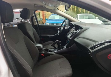 Ford Focus III Kombi 1.0 EcoBoost 100KM 2013 Ford Focus Ford Focus 1.0 EcoBoost Titanium Benzyna 100KM, zdjęcie 6