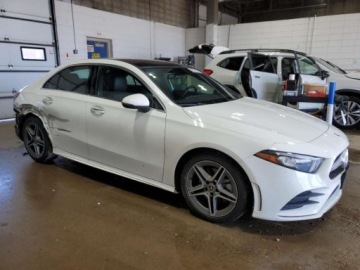 Mercedes Klasa A W177/V177 2022 Mercedes-Benz Klasa A 2022r., 4x4, 2.0L 2.0 Benzyna 188KM, zdjęcie 1