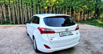 Hyundai i30 II Wagon 1.6 GDI 135KM 2015 Hyundai i30 BENZYNA klima NISKI PRZEBIEG super okazja POLECAMY, zdjęcie 16