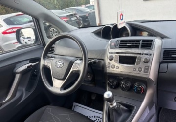 Toyota Verso Minivan 1.6 Valvematic 132KM 2009 Toyota Verso Przygotowany do rejestracji 1.6 Benzyna 132KM, zdjęcie 10