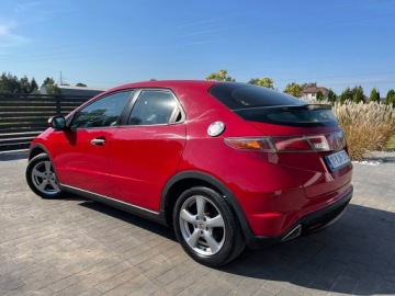 Honda Civic VIII Hatchback 5d 1.4 i 83KM 2008 Civic UFO 2008 r. 1.4 Benzyna Po Opłatach 194.000 km Udokumentowany, zdjęcie 2