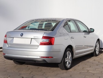 Skoda Octavia III Liftback Facelifting 1.5 TSI ACT 150KM 2018 Skoda Octavia 1.5 TSI, Salon Polska, Serwis ASO, zdjęcie 4