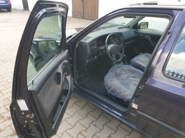 Volkswagen Golf III Hatchback 1.6 75KM 1997 Volkswagen Golf III, zdjęcie 14