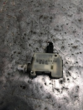 Dämpfer Tueroeffner des zentralen SEAT LEON II 1M0959781A