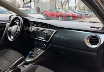 Toyota Auris II Touring Sports Hybrid 135 136KM 2014 Toyota Auris Toyota Auris 1.8 Hybryda 136KM, zdjęcie 14