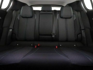 Peugeot 308 III Hatchback 1.2 PureTech 130KM 2022 Peugeot 308 Automat full LED półskóra navi, zdjęcie 17