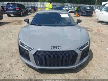 Audi R8 II 2018 Audi R8 Coupe 5.2 V10 Plus 2018 5.2l 5.2 Benzyna 602KM, zdjęcie 8