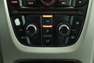 Opel Astra J Sports Tourer 1.7 CDTI ECOTEC 110KM 2012 Opel Astra 1.7 CDTI, Salon Polska, Serwis ASO, zdjęcie 11