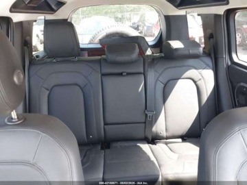 Land Rover Defender IV (L663) 2023 Land Rover Defender 110 SE 2023 3.0l 3.0 Benzyna 395KM, zdjęcie 12