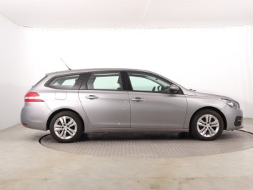 Peugeot 308 II SW Facelifting 1.5 BlueHDI 130KM 2019 Peugeot 308 1.5 BlueHDi, Salon Polska, zdjęcie 5