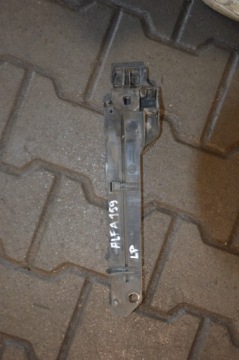 Alfa Romeo 159 ślizg zderzaka lewy przód