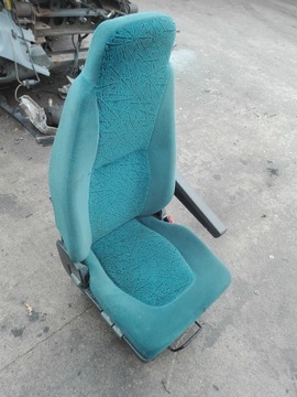 PRAWY FOTEL PASAŻERA DAF LF 45 55 200 ZŁ NETTO