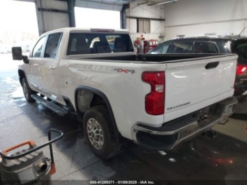 Chevrolet Silverado II 2024 Chevrolet Silverado 2024r., 4x4, 6.6L 6.6 Benzyna 401KM, zdjęcie 2