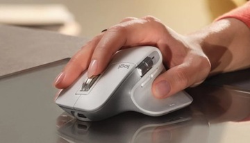Универсальная мышь LOGITECH MX Master 3S бледно-серого цвета